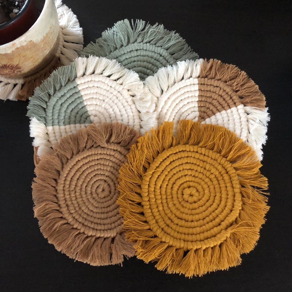 ✨HANDMADE✨ 2 custom macrame coasters - Picture 4 of 6